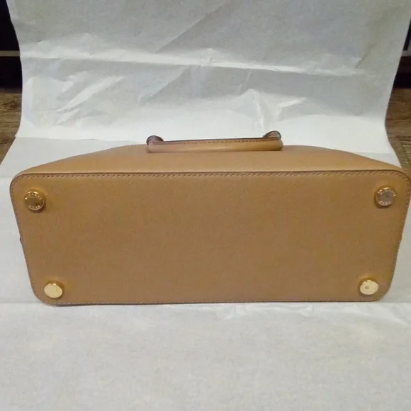 Michael Kors Dome Satchel w Handles and Crossbody Strap - Picture 3 of 8